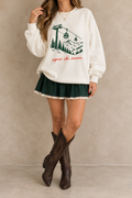 Après Ski Season Oversized Sweatshirt – Vintage Mountain Gondola Graphic Crewneck