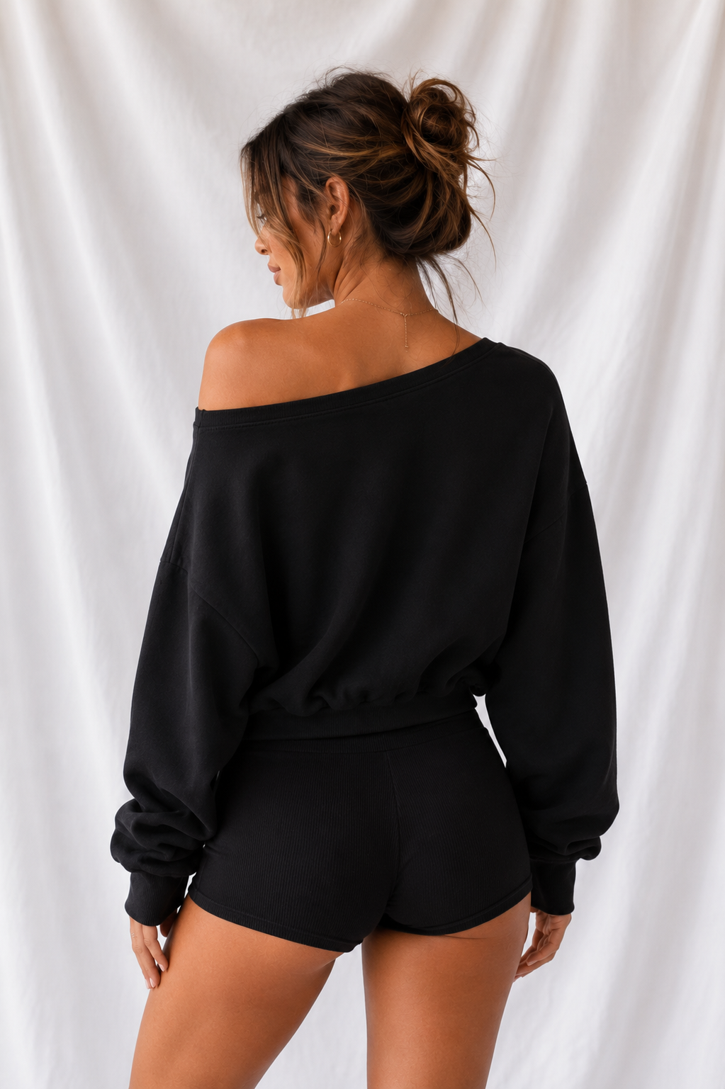 Spooky But Make It Cute Women’s Off-Shoulder Cropped Sweatshirt