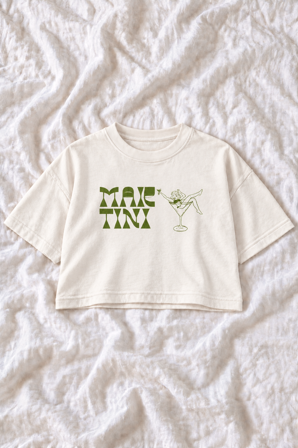 Martini Oversized Cropped Graphic Tee – Women’s Cocktail T-Shirt